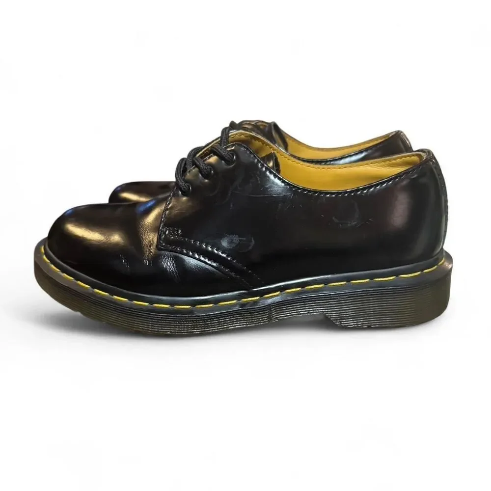 Dr. Martens Black smooth Leather Oxford Shoes Women’s 7 Yellow Stitch Lace Up
